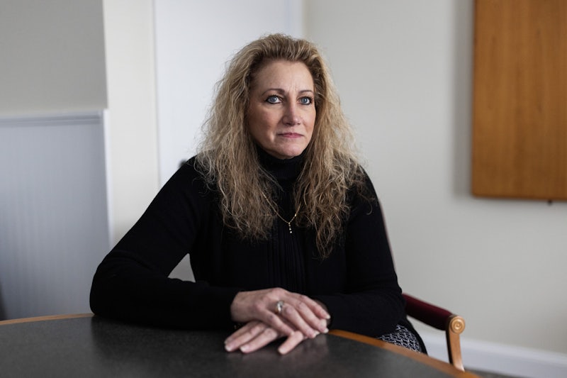 Featured Image used promote content for the user to open