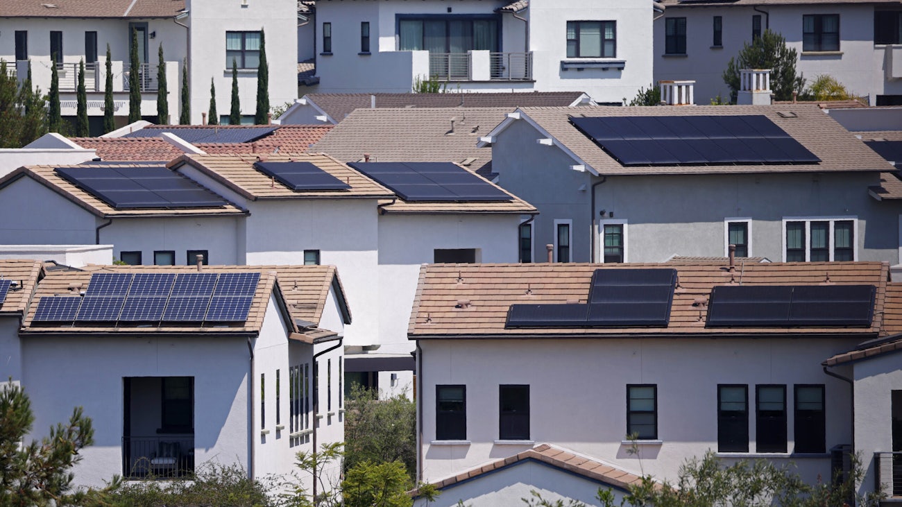 Featured Image used promote content for the user to open